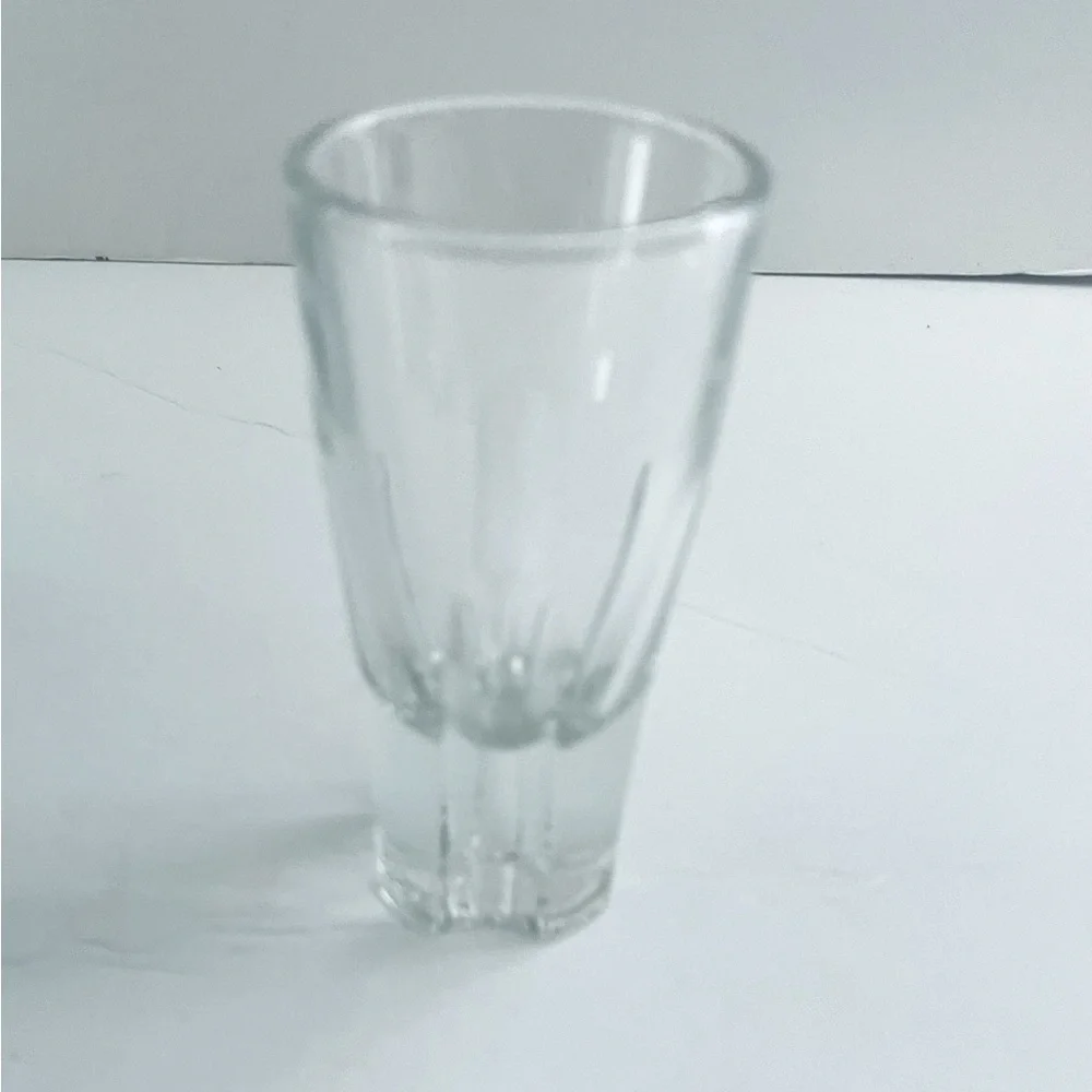 Circleware Monarch Made in Italy 6 piece set of 2 oz. Shot glasses NWT